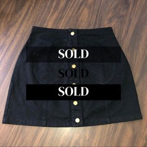 ⛔️SOLD⛔️Black Button Down Skirt